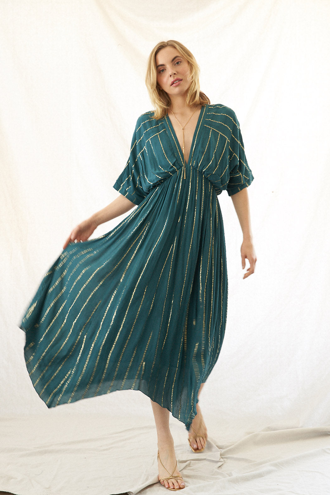 Sabrina Lurex Kimono Maxi Dress M / Cream Sabrina Lurex Kimono Maxi Dress M / Cream