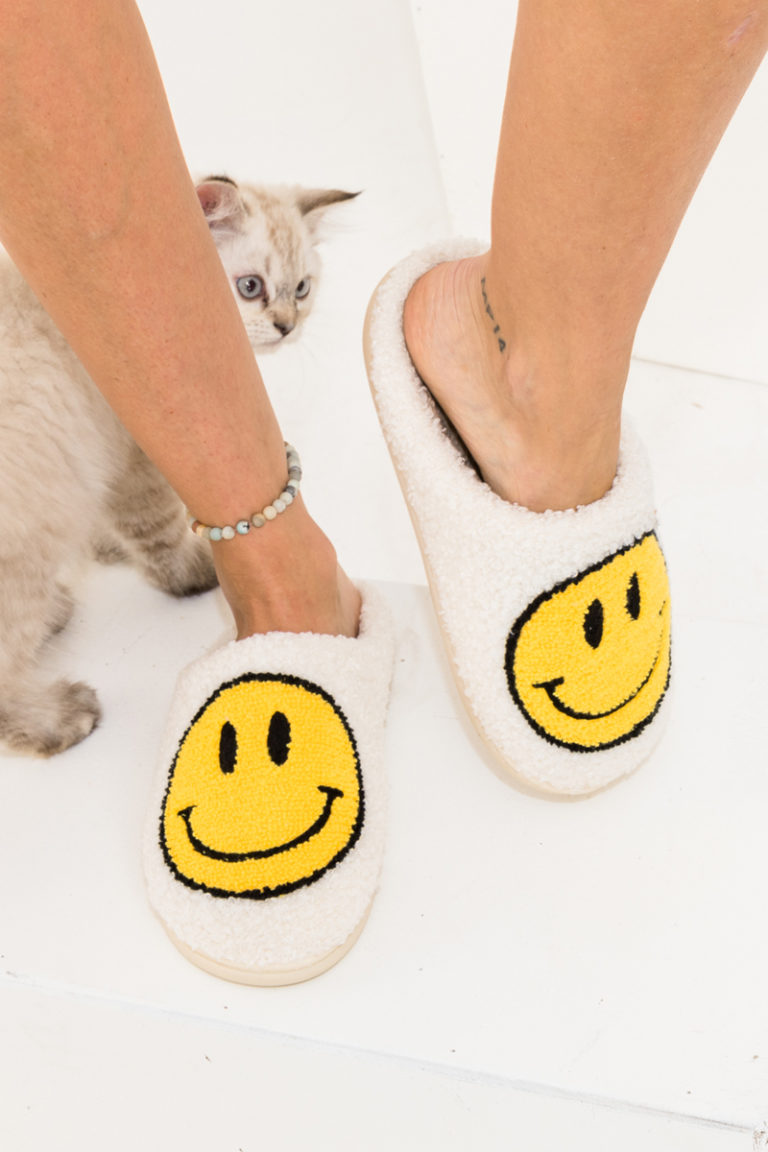 Classic Smiley Slippers