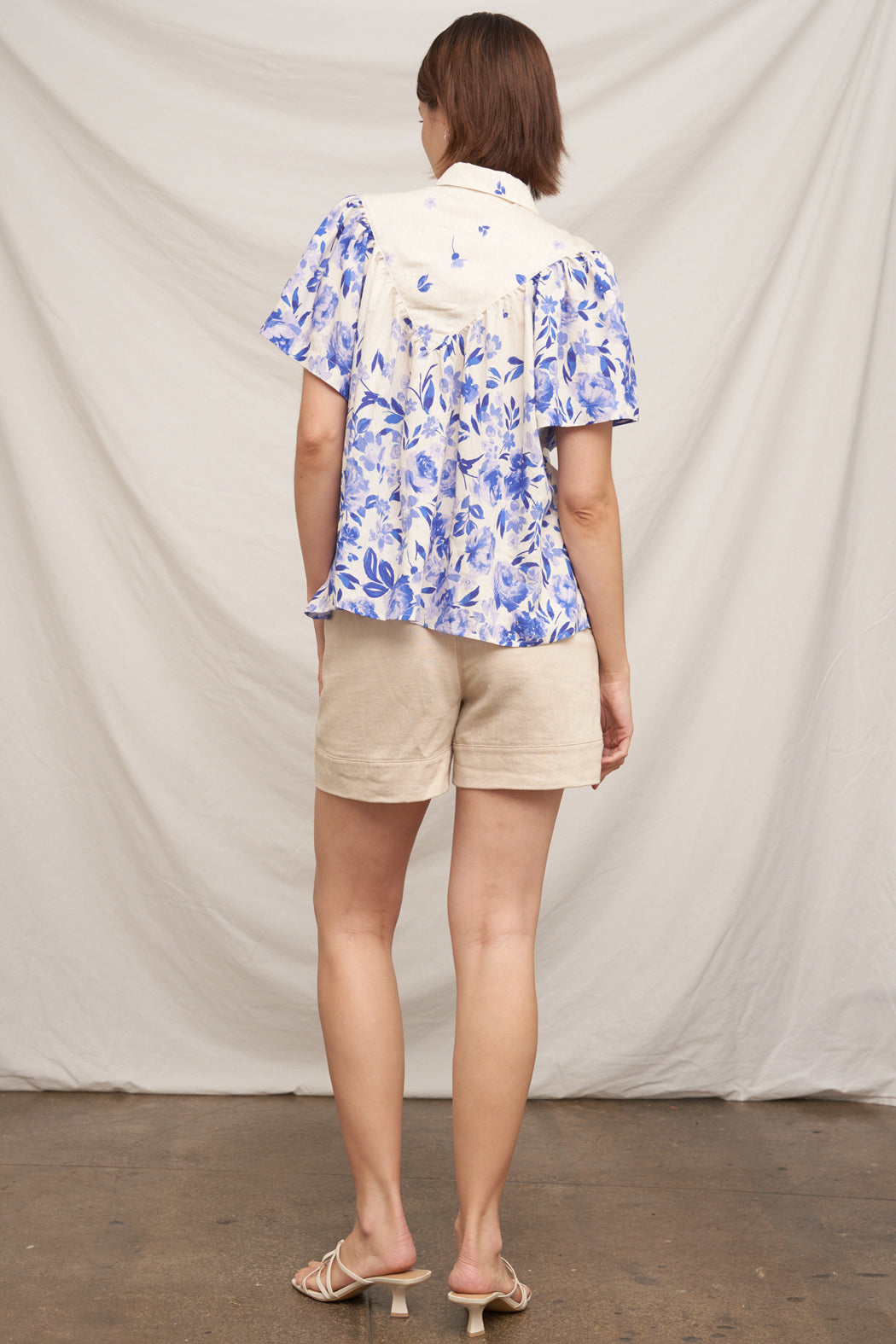 Majolica Button Down